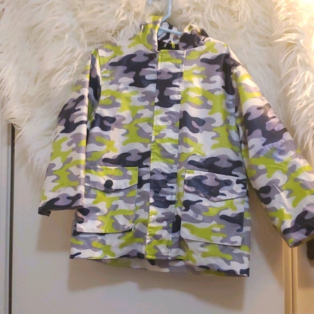 Oshkosh raincoat